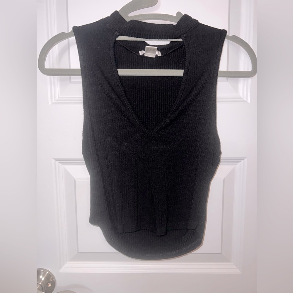 Black Cut out crop top